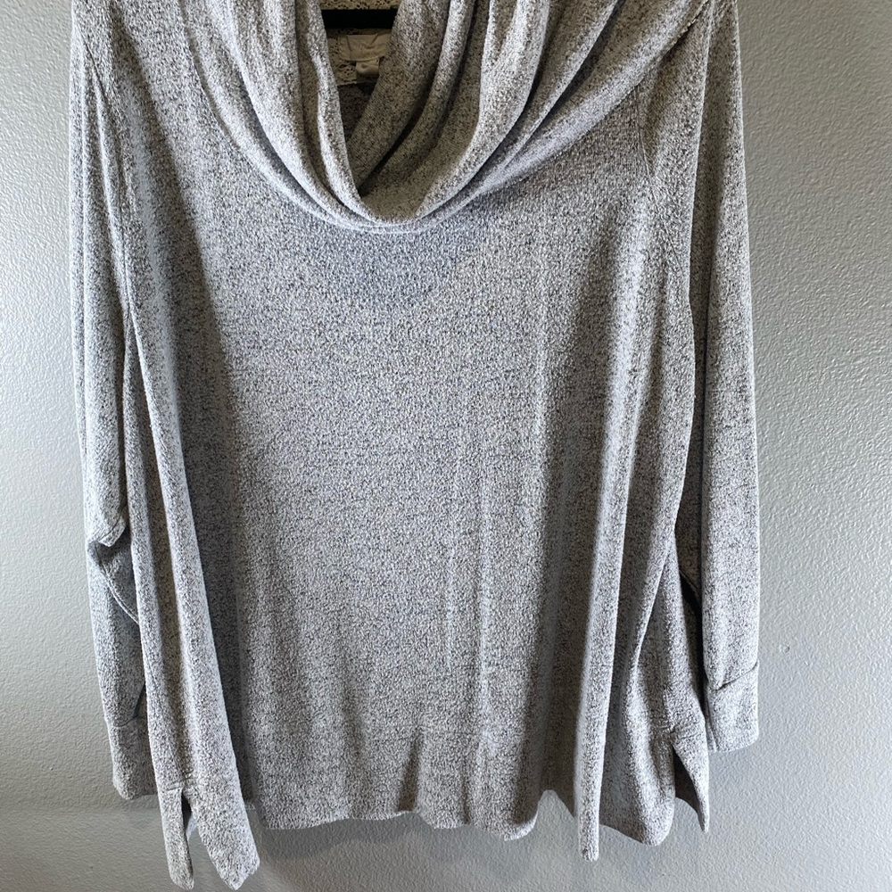 Cupio Gray Cowl Neck Sweater with Elegant Draping
